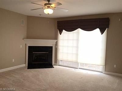 5th image of 130 Stonecreek Dr