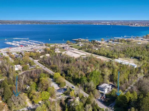 12949 S Sunset Dr, Traverse City, MI 49684