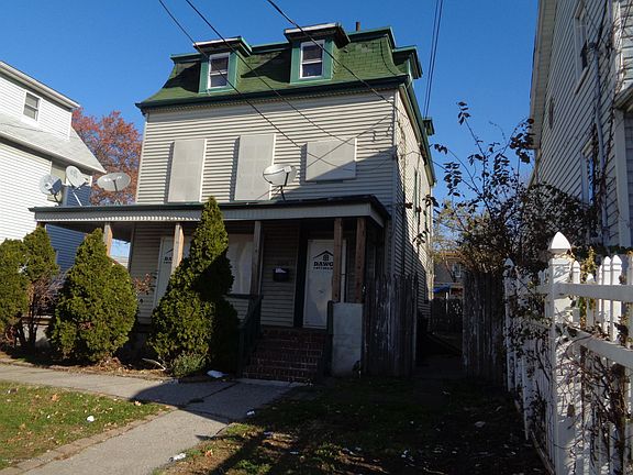 2nd image of 359 Clove Rd
