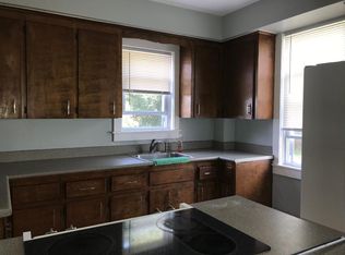 8 Russell Ave, Newport, RI 02840