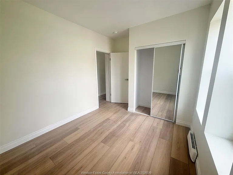 706 Marentette Ave #1 — Photo 9