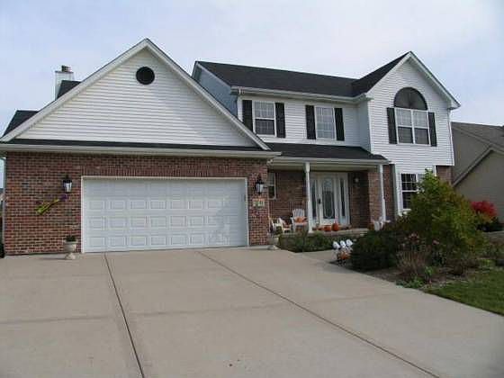 1st image of 710 Clifford Dr