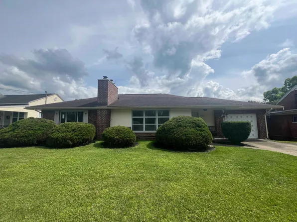 452 E Pea Ridge Rd, Huntington, WV 25705