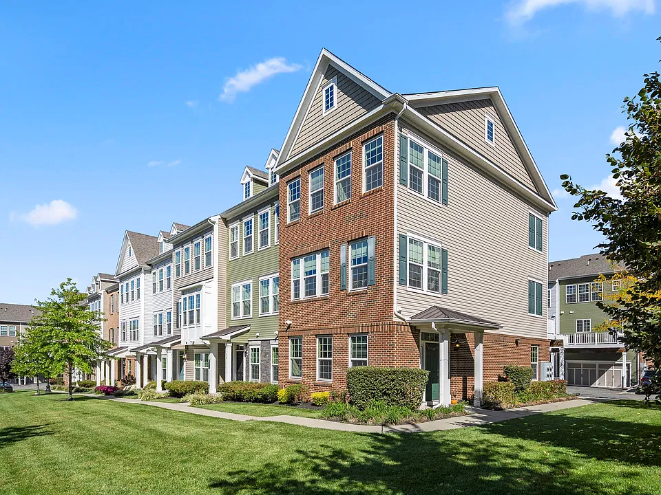 74 Truman Dr