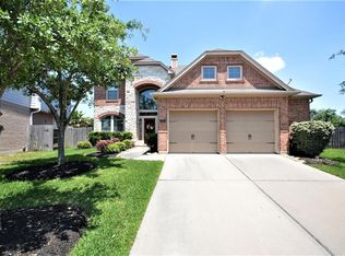 13003 Fair Breeze Ln, Pearland, TX 77584