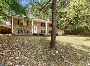2970 Harper Valley Dr, College Park, GA