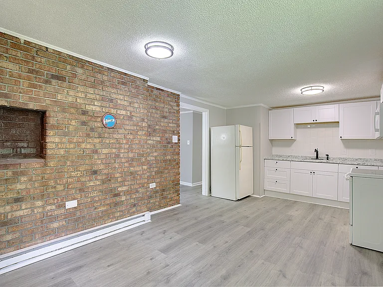 21 Robshire Manor Rd — Photo 13