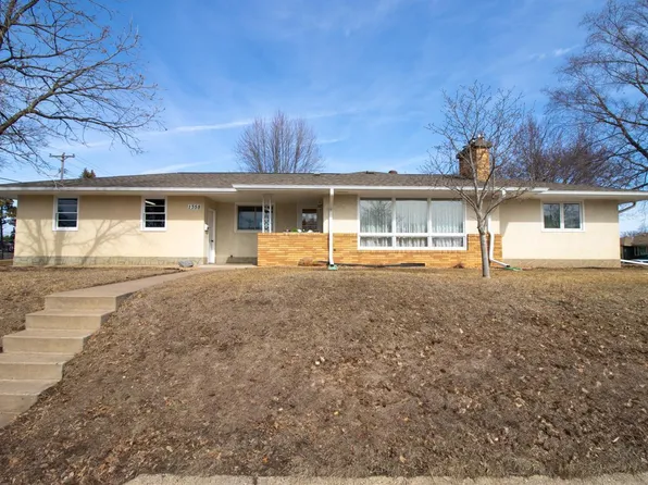 1358 6th Ave S, South Saint Paul, MN 55075