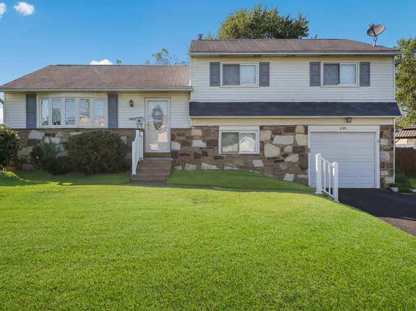 1075 Roberts Rd, Warminster, PA 18974