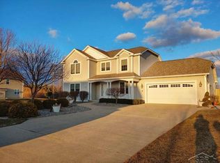 4462 E Lakecress Dr, Saginaw, MI