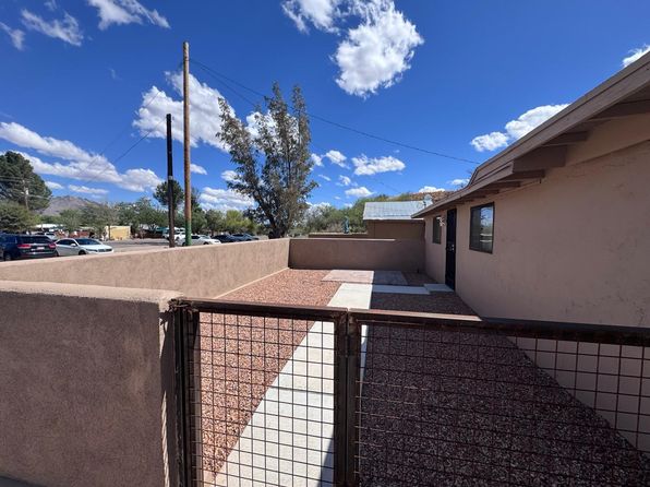 1934 E Frontage Rd