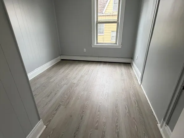 70 Eaton Pl, East Orange, NJ