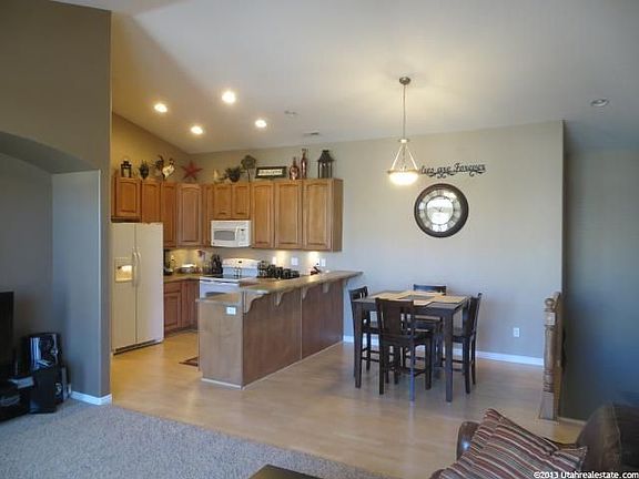 5th image of 939 Chelsea Ln