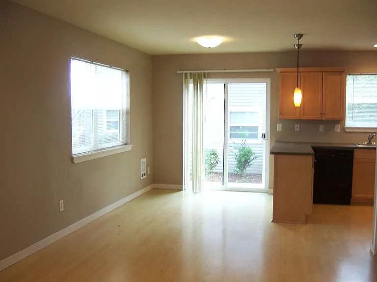 5739 Fallbrook Ln — Photo 4