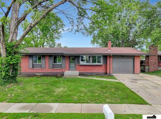 8016 E Avon Ln, Lincoln, NE 68505