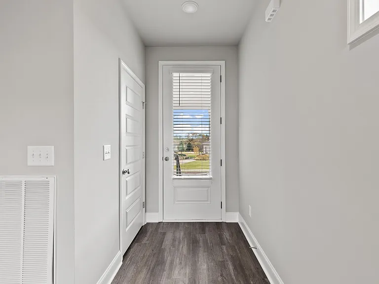 232 Franklin St — Photo 10