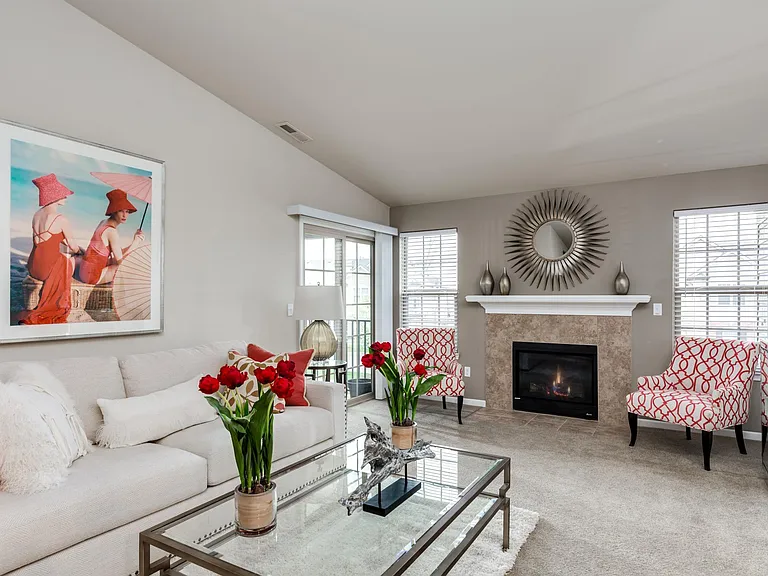 Convenient upper level living never looked so good!
