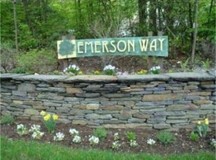 33 Emerson Way, Northampton, MA 01062