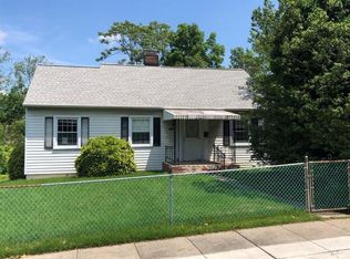 2208 Gibbons Ave, Baltimore, MD 21214