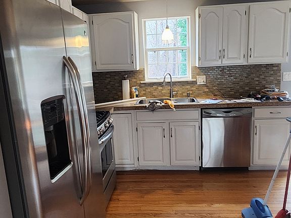 3rd image of 5 Anthonys Way