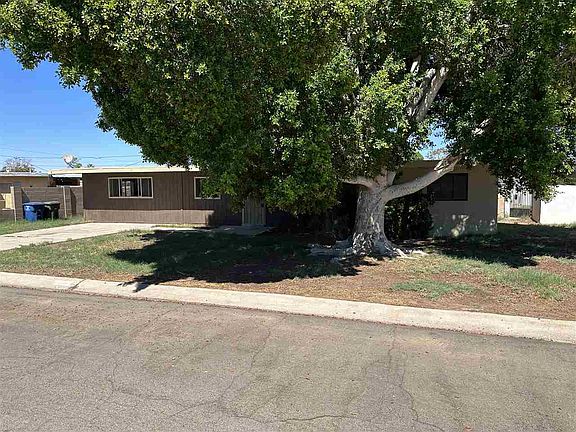 3rd image of 1822 W 18th St