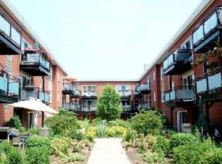 6437 N Damen Ave APT 3E, Chicago, IL 60645