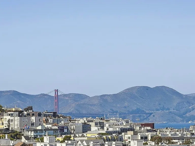 575 Lombard St — Photo 13