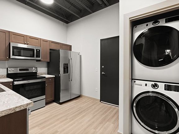 5th image of 1127 Alderson Ave Suite 208