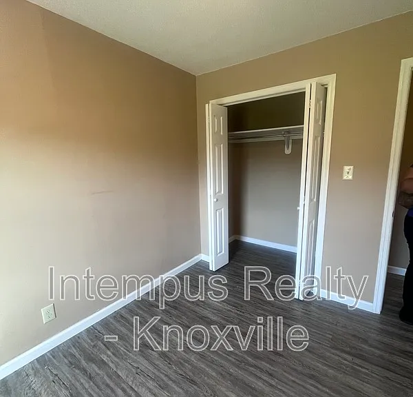 405 Iroquois Ln #1 — Photo 15