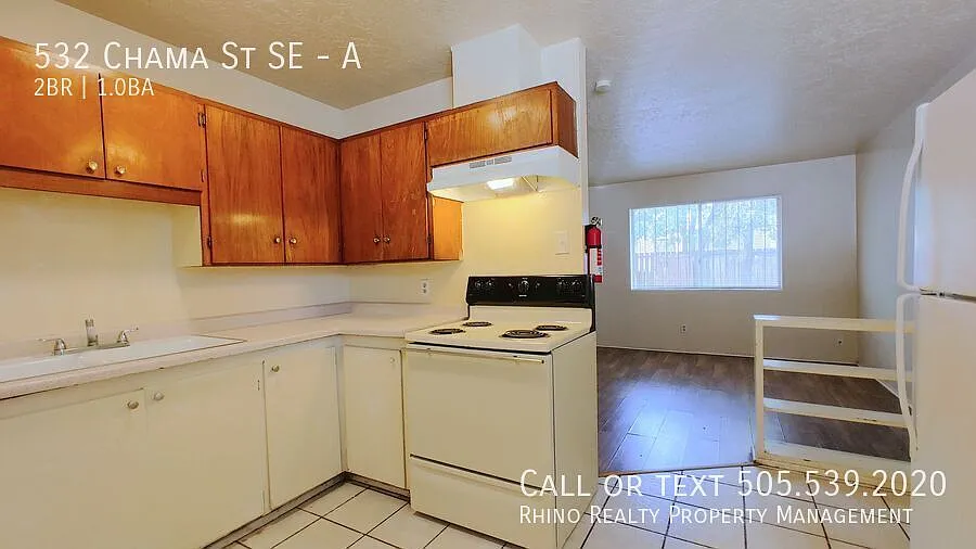 1st Month Rent Free! Lovely 2 Bedroom, 1 Bath In The SE! — Photo 3