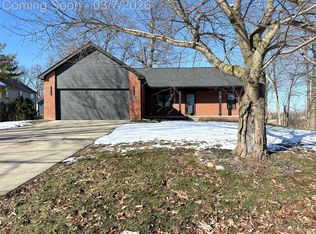 1509 Oregon Ct, Waterford, MI 48327