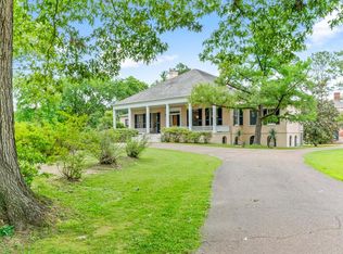 9 Oakhurst Dr, Natchez, MS 39120