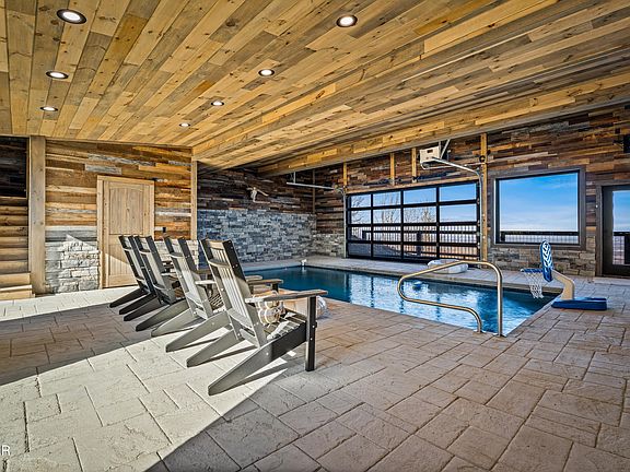 3rd image of 2130 Ross Way