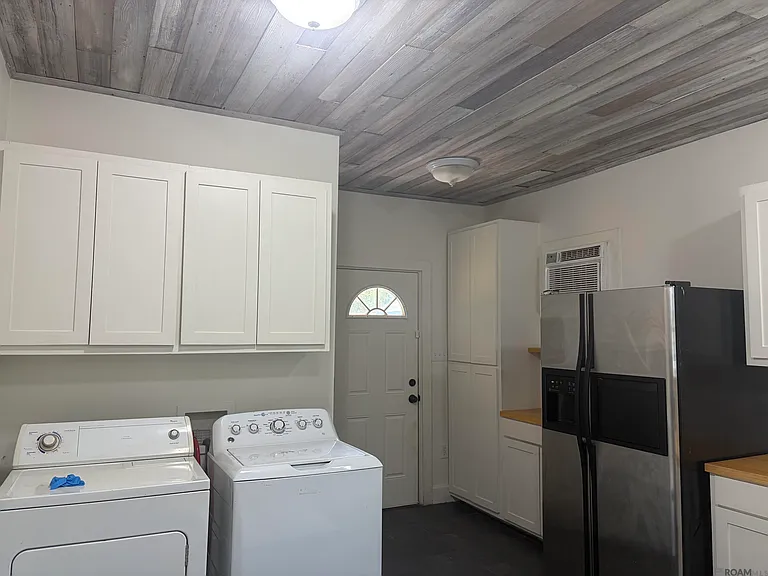 202 Belleview Dr — Photo 3