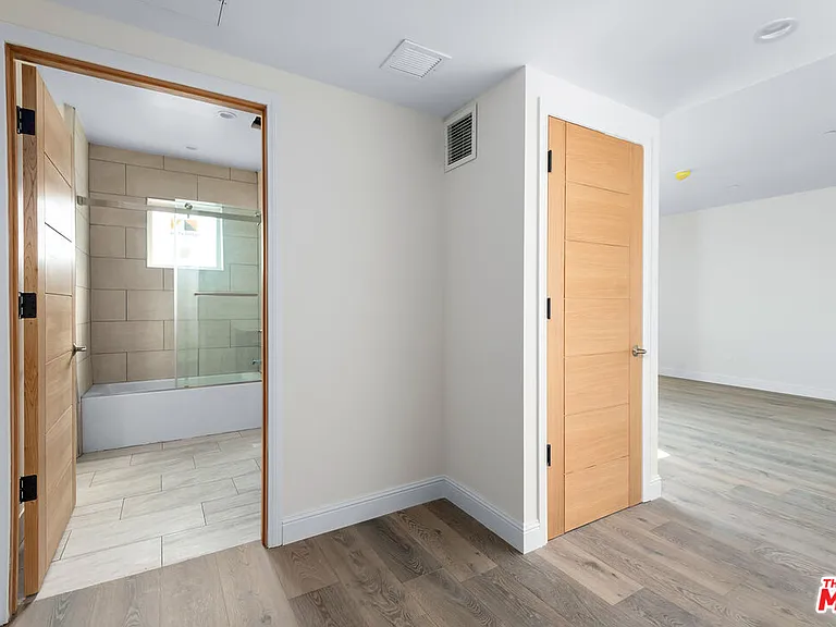 1429 S Bedford St #301 — Photo 5