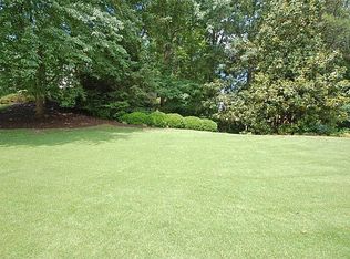 230 Grogans Lake Pointe, Sandy Springs, GA 30350