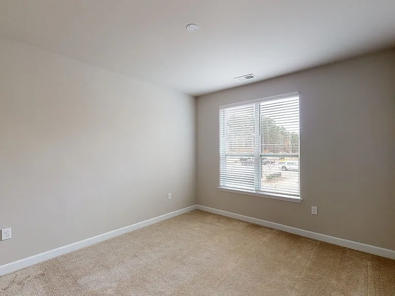Clairmont at Trinity — Photo 75