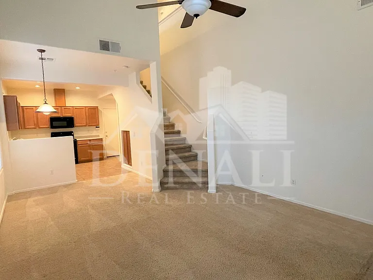 1225 N 36th St #1114 — Photo 5