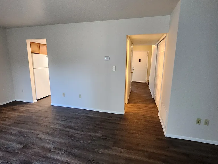 Hampton Park/ Sheffield Village Apartments&Townhomes — Photo 32