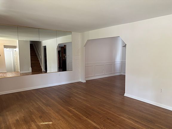 4th image of 7200 Wendover Dr