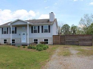 2090 Alean Rd, Wirtz, VA 24184