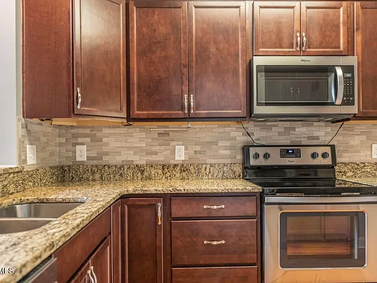 14 Cypress Cir — Photo 11