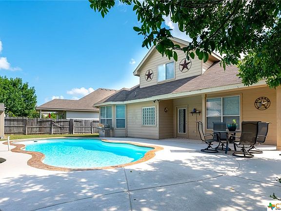 3rd image of 2522 Duval Dr