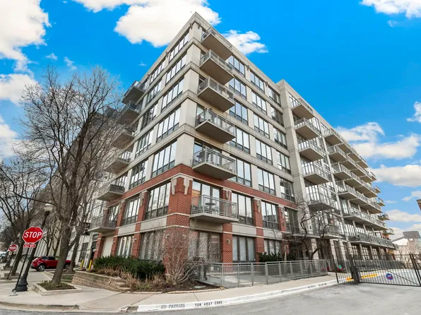 1000 N Kingsbury St APT 503, Chicago, IL 60610