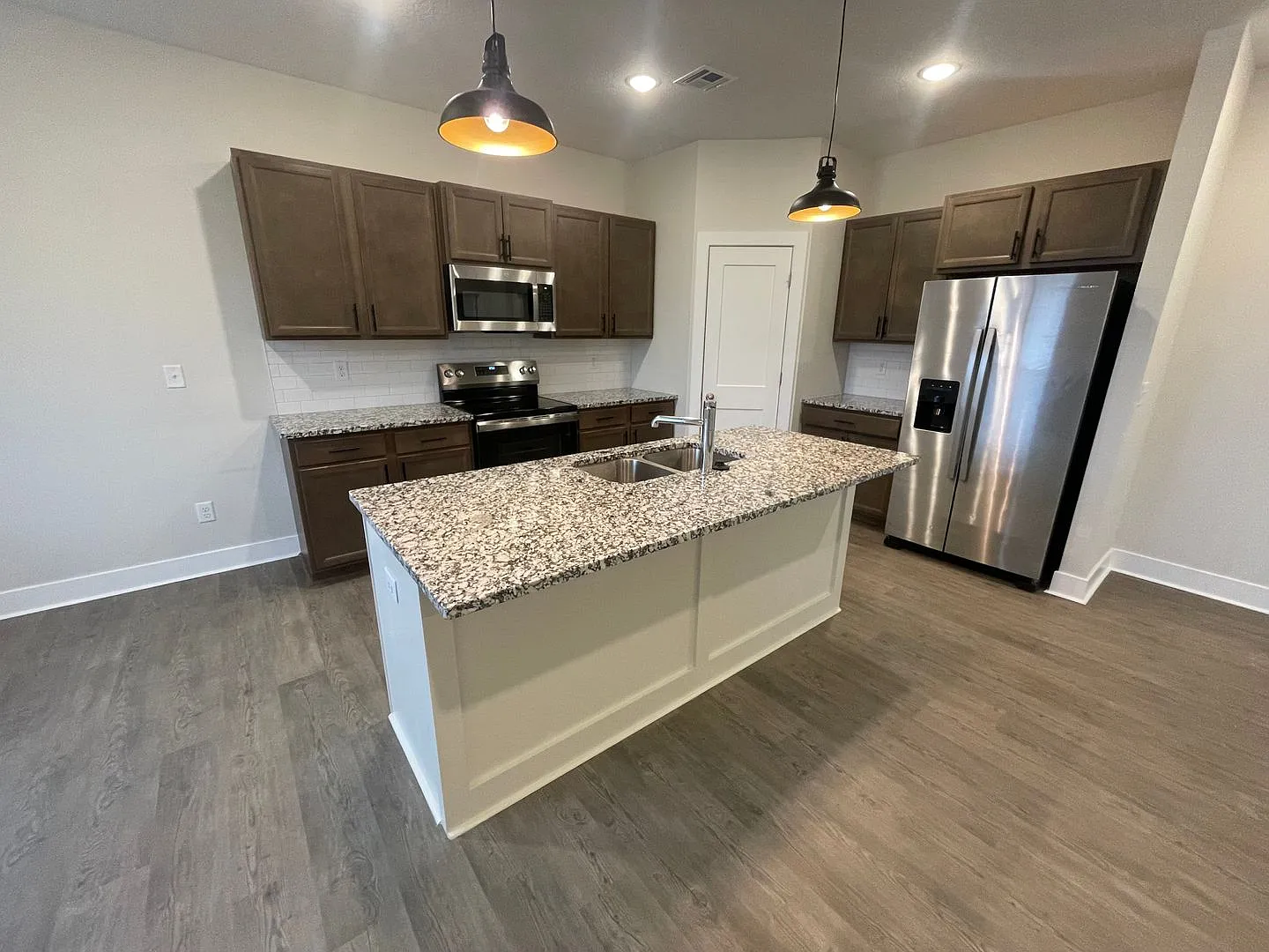 Nearly New 3 Bed 2 Bath Home in Goddard Schools Trails End — Photo 4