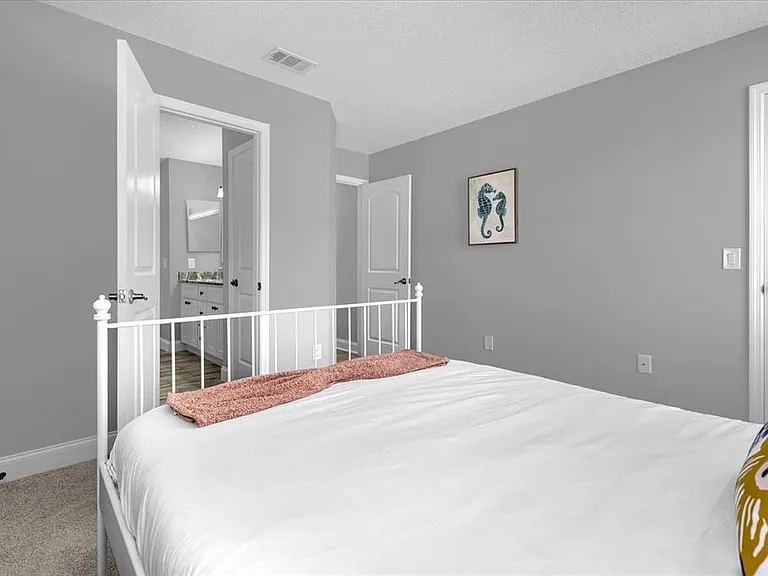 2820 Smithfield Dr — Photo 28