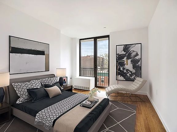 4th image of 643 E 11th St #8
