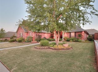 5208 NW 120th St, Oklahoma City, OK 73162
