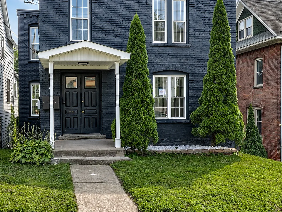 133 Broad St #2