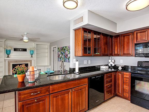 3rd image of 5631 E Tierra Buena Ln